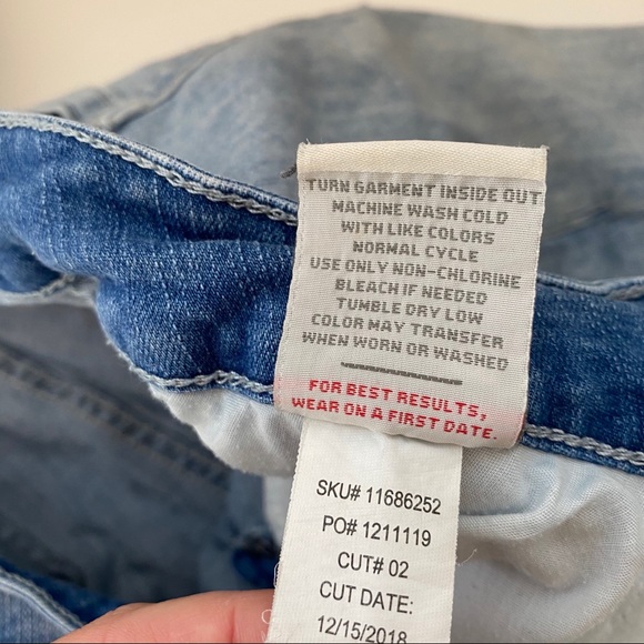 Torrid Denim Distresses Shorts We Swear by the Fit - Picture 10 of 13